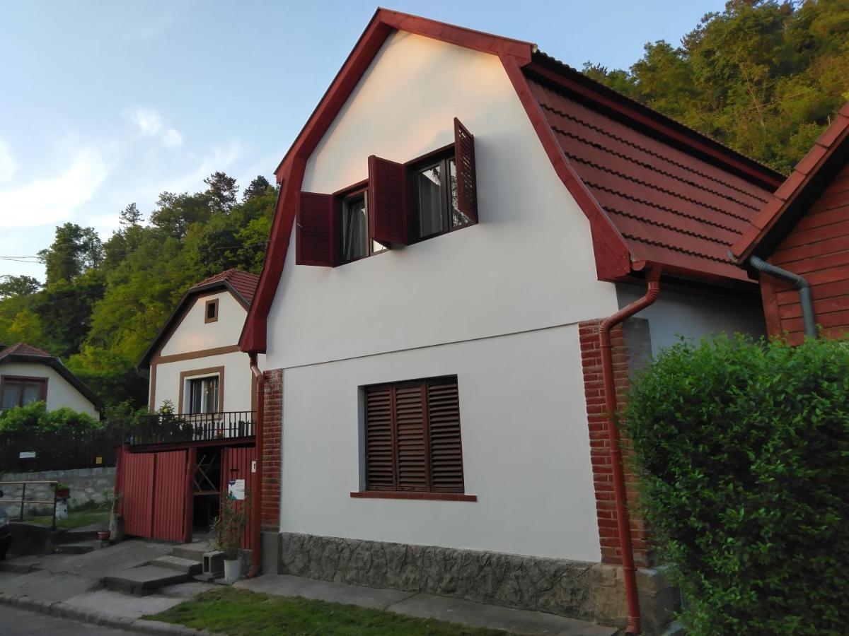 Szonyi Uti Vendeghaz Hotel Zebegeny Exterior photo